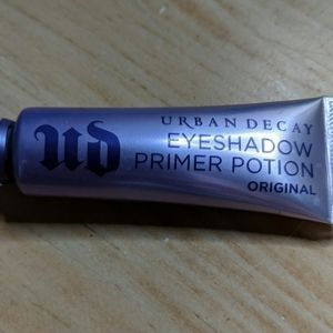 Eyeshadow primer